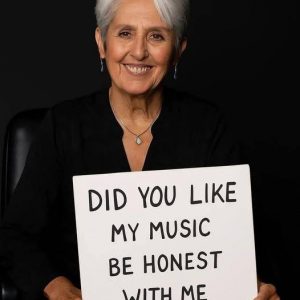 When Joan Baez Performed “Diamonds & Rust,” She Wasn’t Just Singing a Song — She Was Giving Voice to Millions of Dreamers Around the World.
